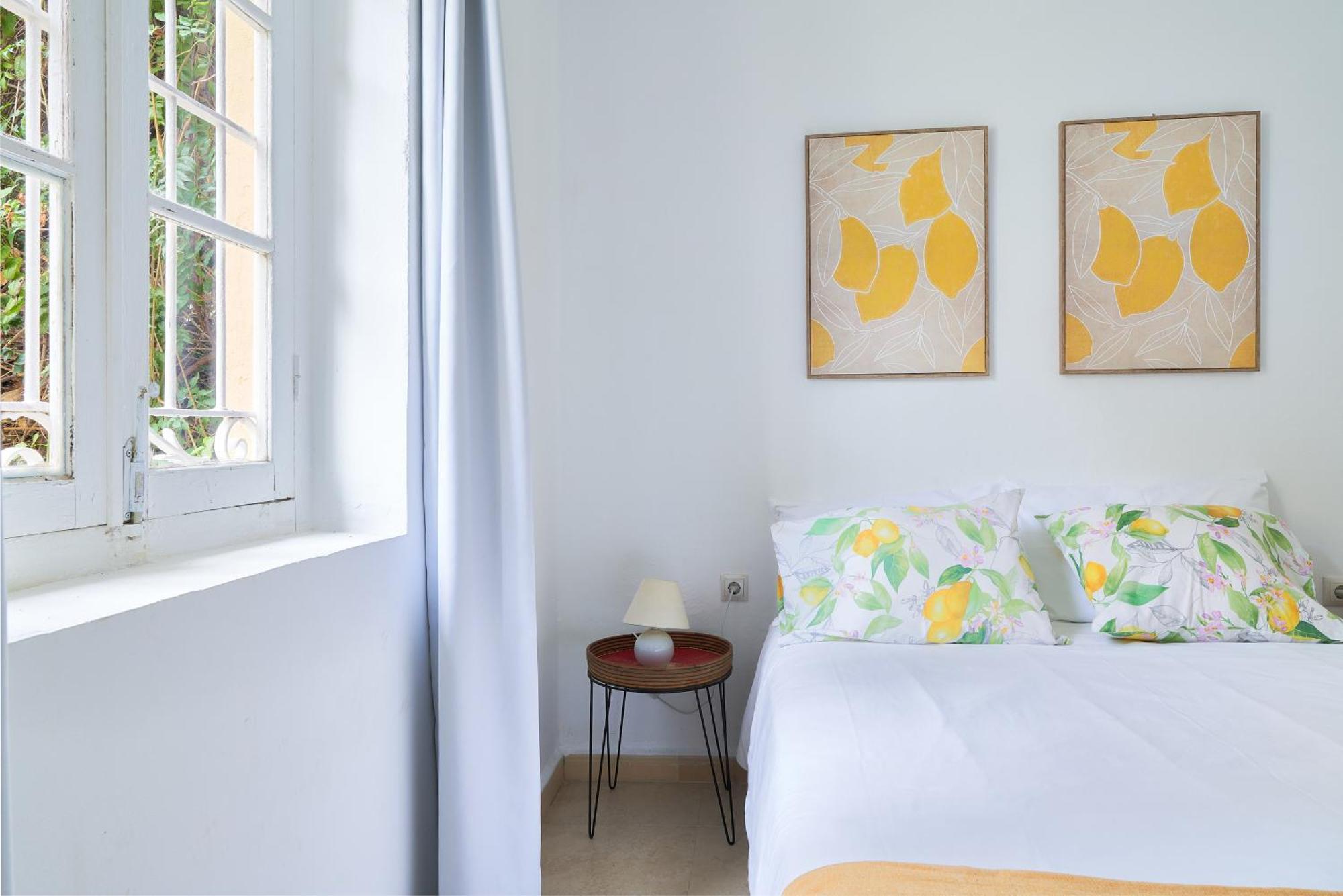 Villa Rosita Suites En Playa De La Malagueta Con Terraza Μάλαγα Εξωτερικό φωτογραφία